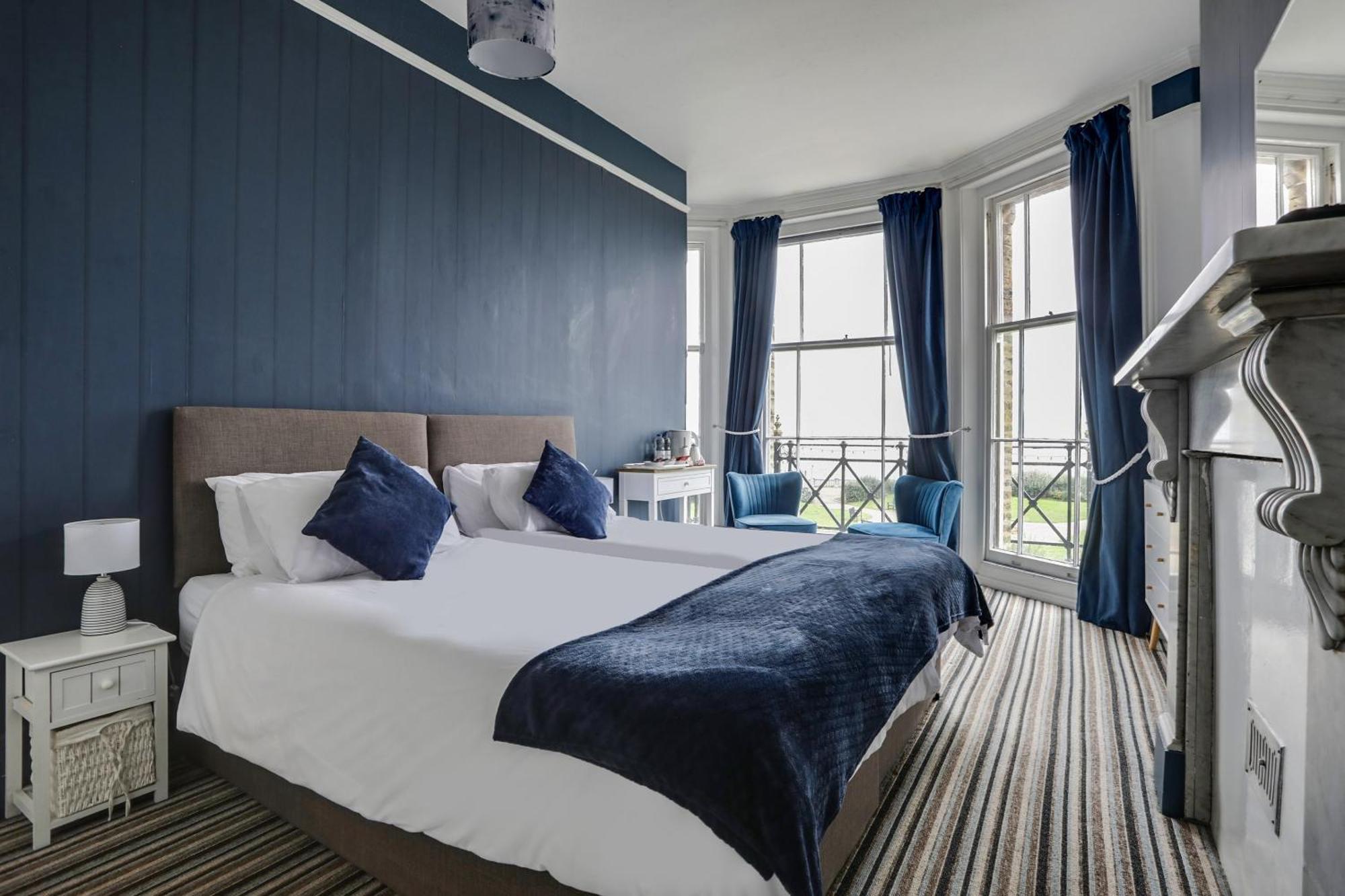 Oyo Lord Kitcheners Guest House Lowestoft Exterior foto