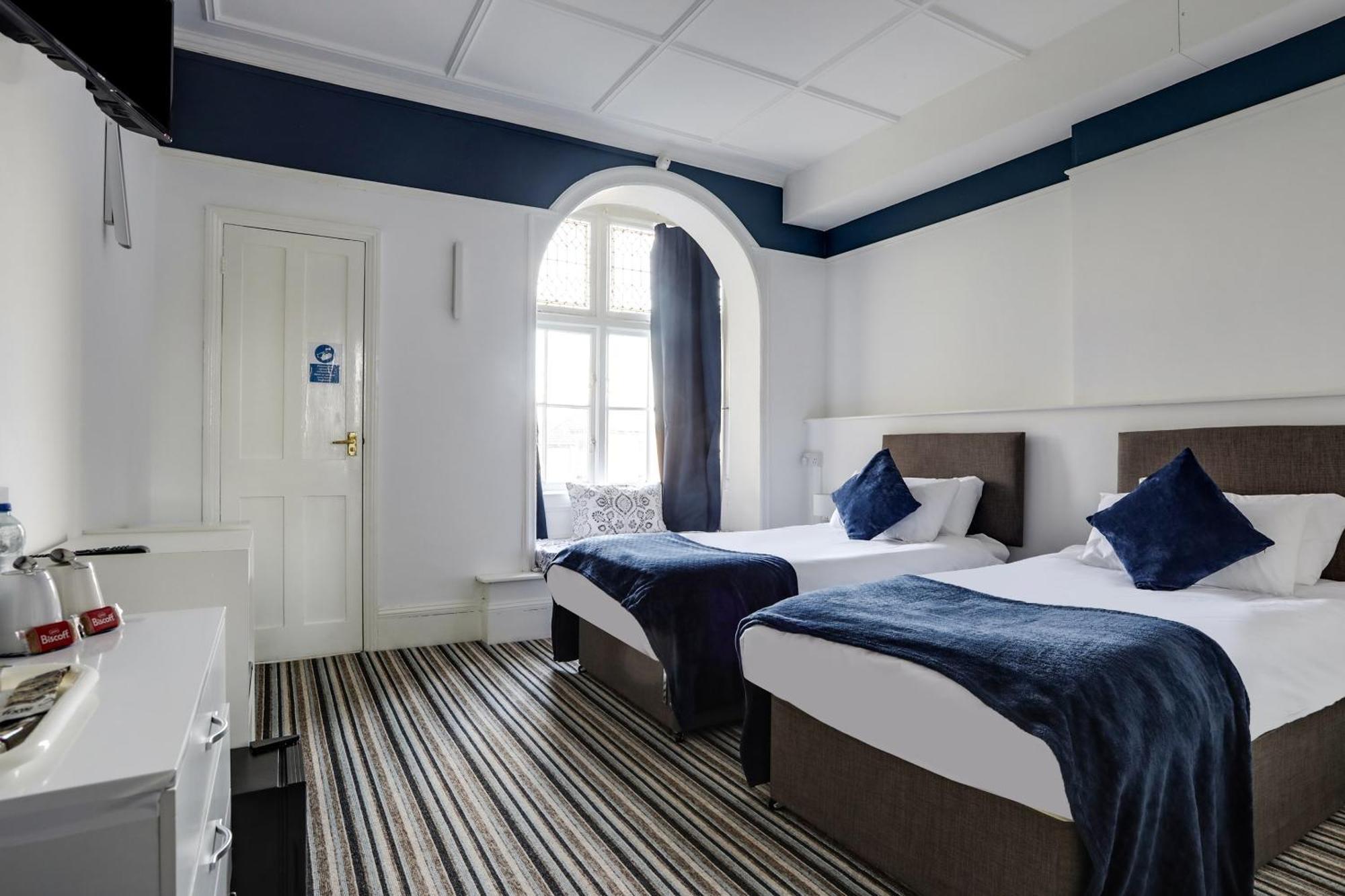 Oyo Lord Kitcheners Guest House Lowestoft Exterior foto